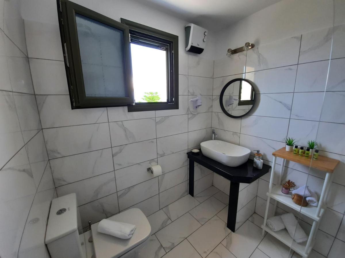 Freesia Grand Sea View Residence Svoronata Ngoại thất bức ảnh