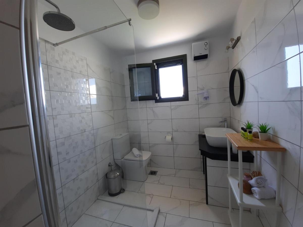 Freesia Grand Sea View Residence Svoronata Ngoại thất bức ảnh