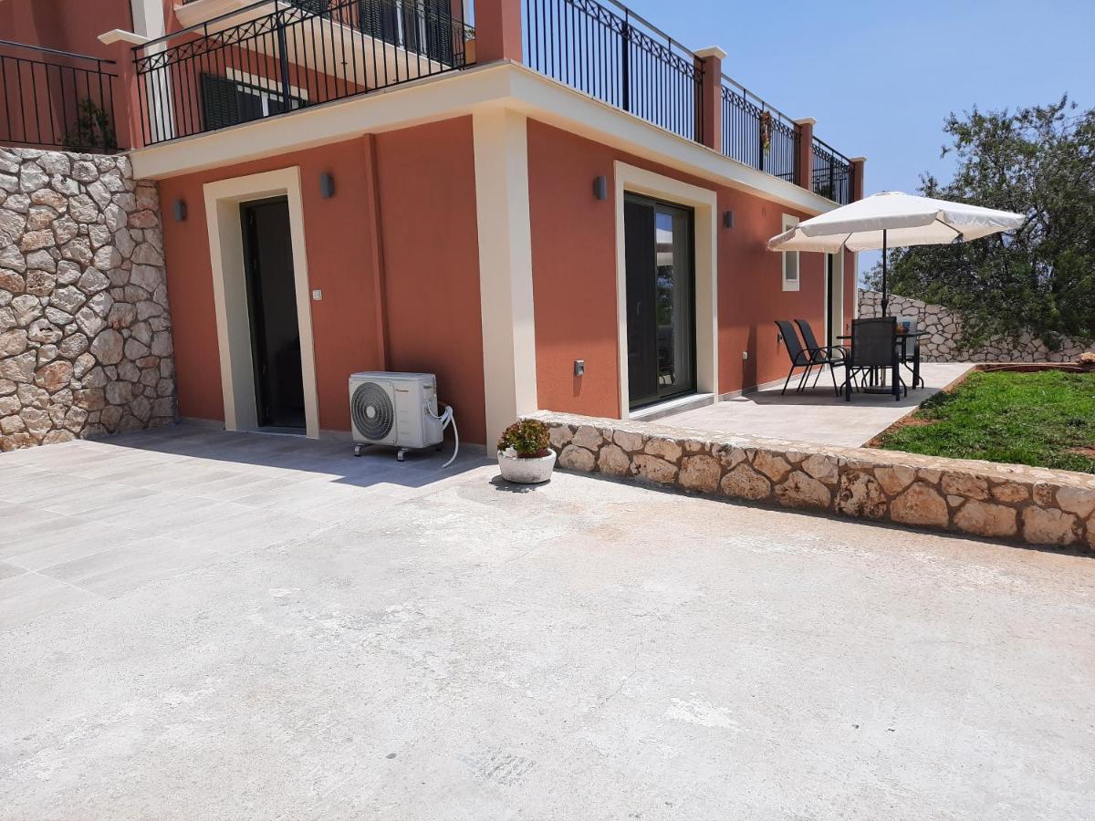 Freesia Grand Sea View Residence Svoronata Ngoại thất bức ảnh